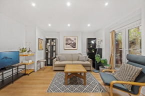 2 BR garden flat in W Kensington